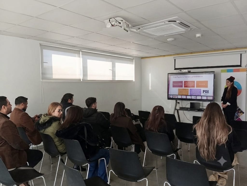 Corafam Premesur realizó charla cérvico-uterinas